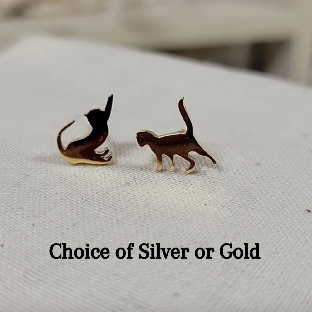 Playful Cat Silhouette Stud Earrings, choice of color - Picture 4 of 8